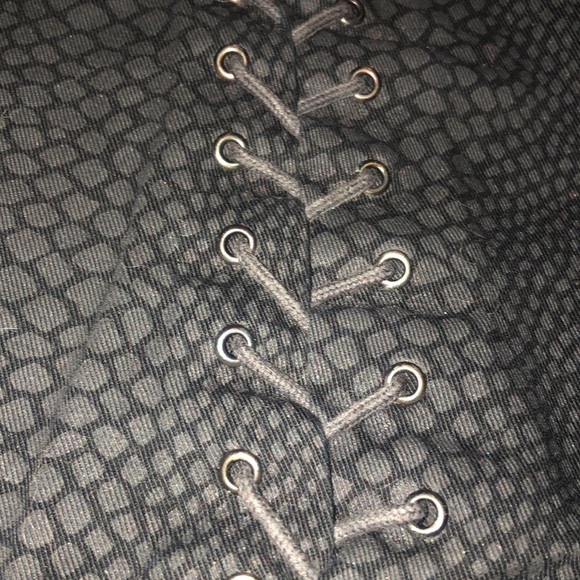 Zara snake pattern skirt - Picture 2 of 7